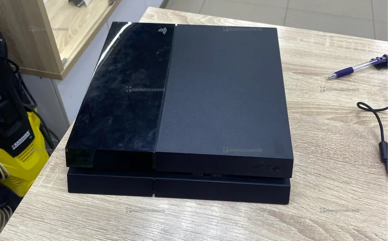 Приставка Sony ps 4 fat 500gb