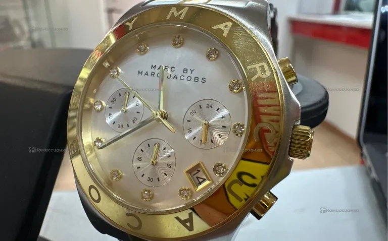 наручные часы Marc Jacobs MBM3177