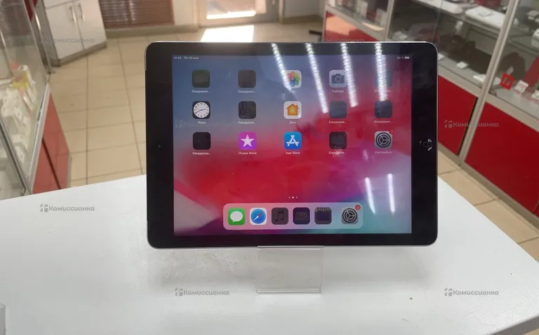 Планшет Apple iPad Air 16гб