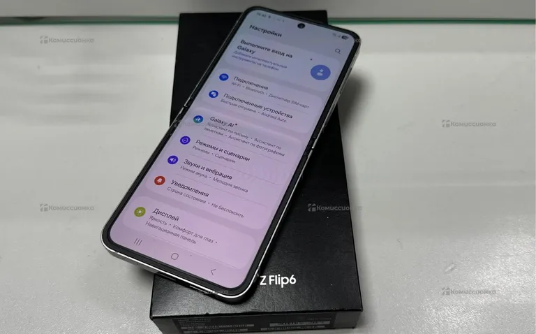 Samsung Galaxy Z Flip 6 12/256Gb