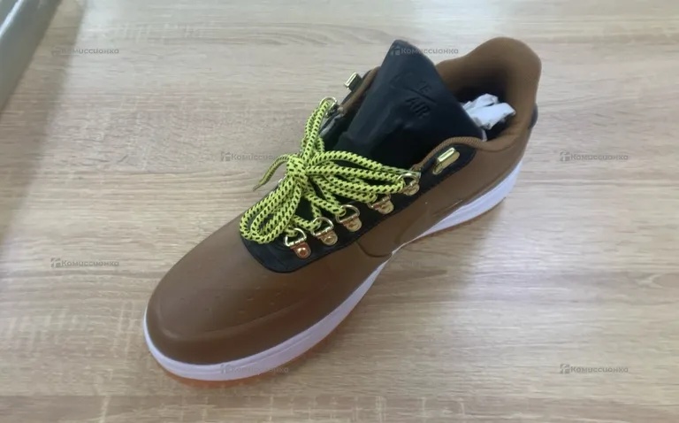 Кроссовки Nike коричневые 45p