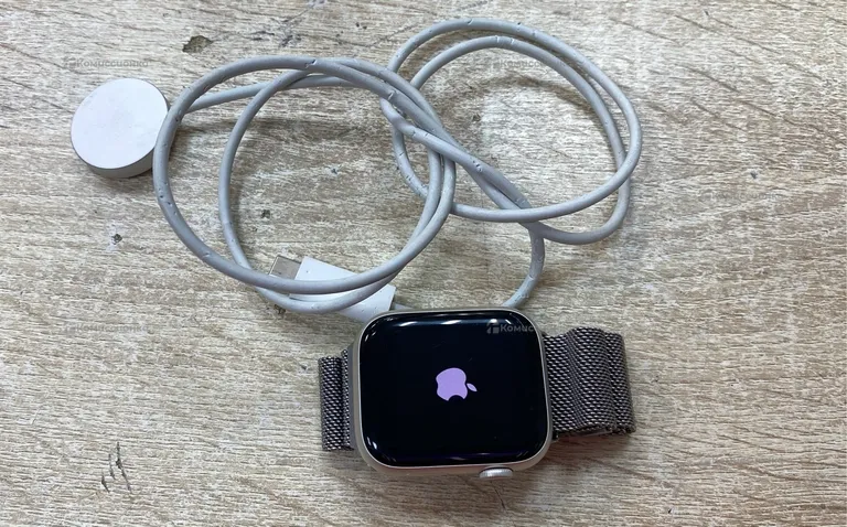 Часы Apple Watch Series 7 45mm