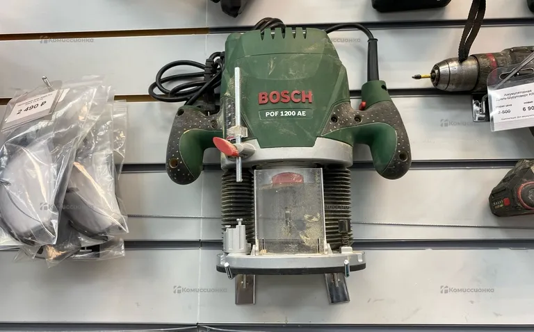 Фрезер Bosch POF 1200 AE