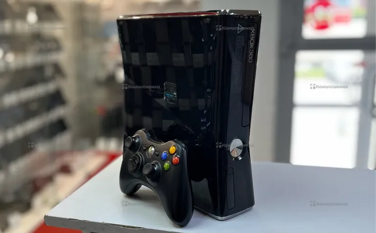 Приставка Xbox 360 E (500gb)