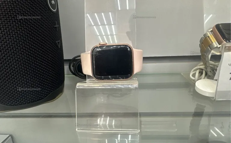 Часы Apple Watch 5
