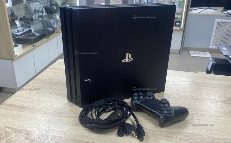 Приставка Sony PS4 Pro 1Tb