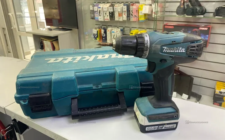 Шуруповерт Makita DF347D
