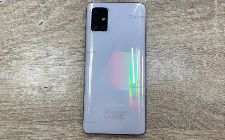 Samsung Galaxy A51 4/64 ГБ.