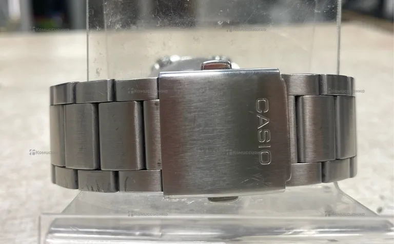 Часы  Casio