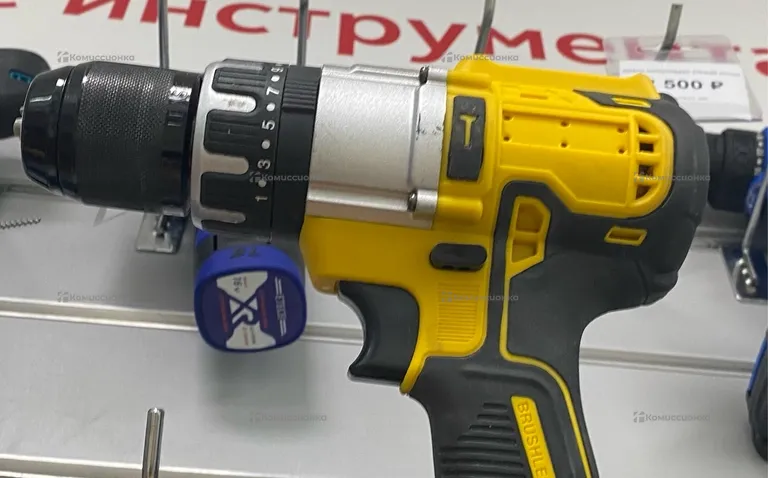 дрель-шуруповерт Dewalt копия