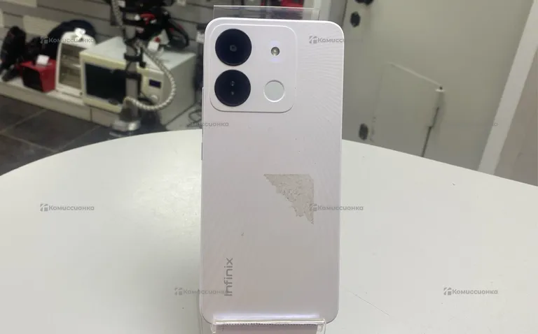 Infinix SMART 7 HD 2/64 ГБ