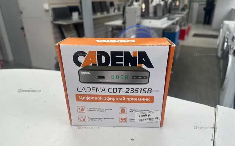 Цифровая ТВ приставка  cadenza
