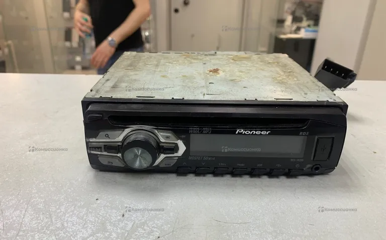 Автомагнитола  pioneer deh-142ub