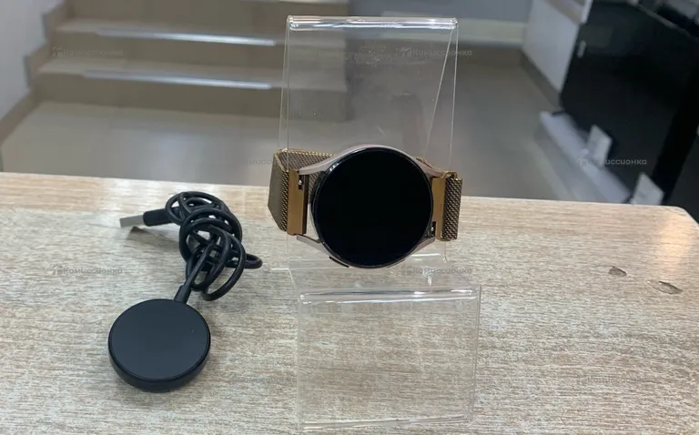 Часы Samsung Galaxy Watch 4 40mm