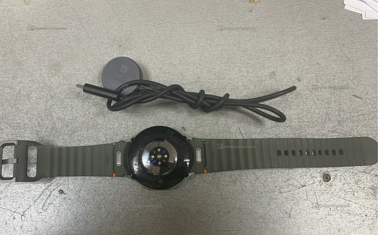 Часы  galaxy watch 7 44 mm