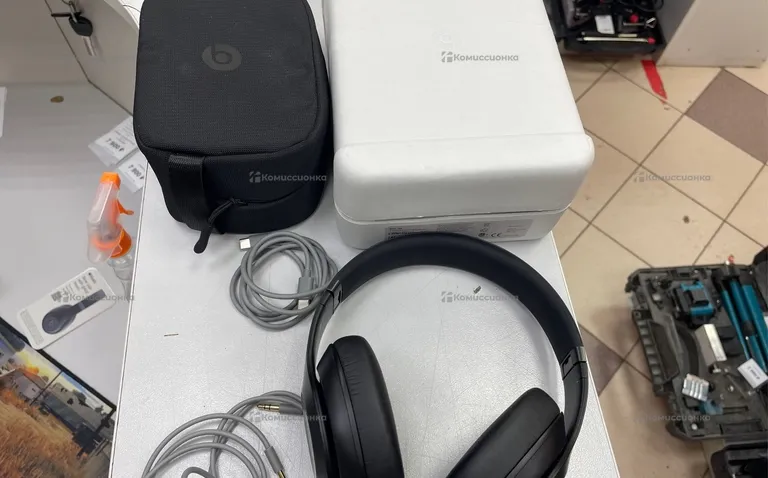 Наушники  Beats Studio pro