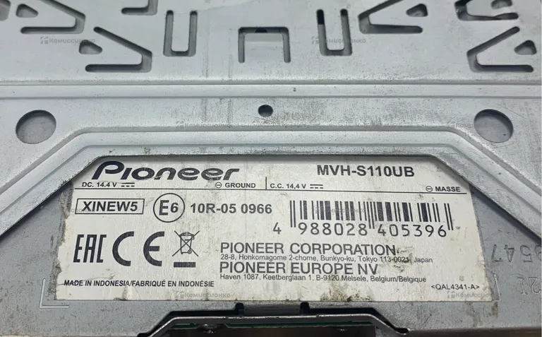Автомагнитола  Pioner 27wx4