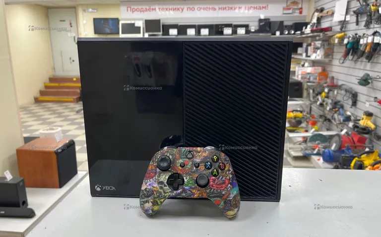 Приставка Xbox One 500Gb