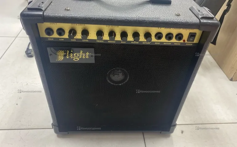 Комбоусилитель FLIQHT