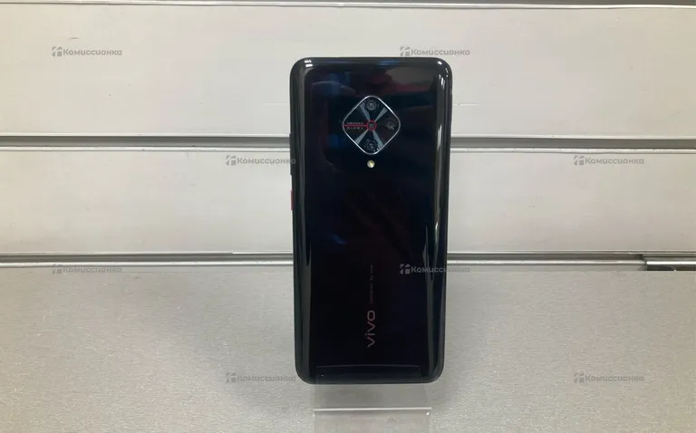 VIVO v17 4/128gb