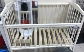 Купить Детская кроватка Красная Звезда Можга Кристина С619 продольный маятник без ящика б/у , в Энгельс Цена:3300рублей