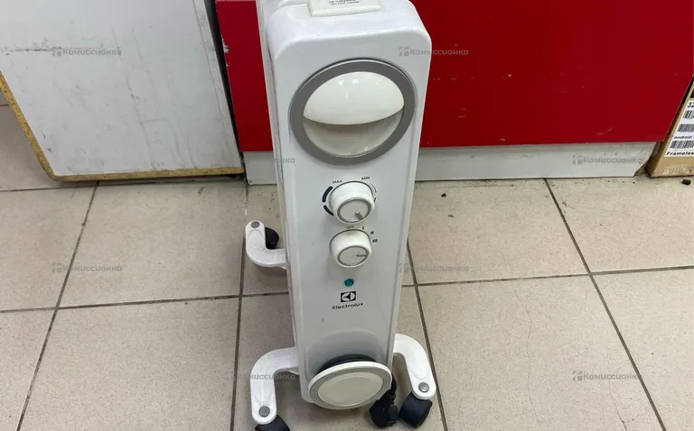 Обогреватель Electrolux 6157