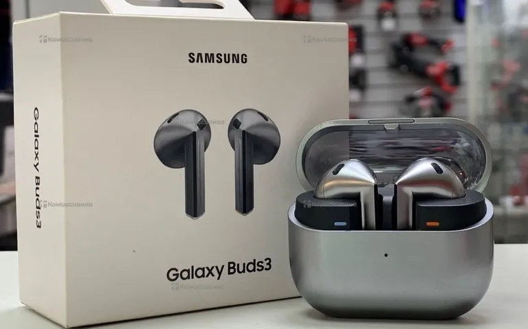 Наушники  Samsung Galaxy 3