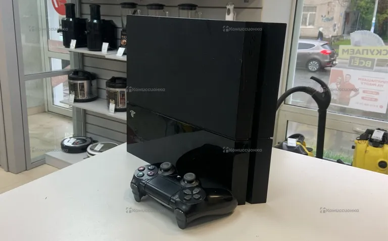 Приставка Sony PlayStation 4 Fat 500Gb.