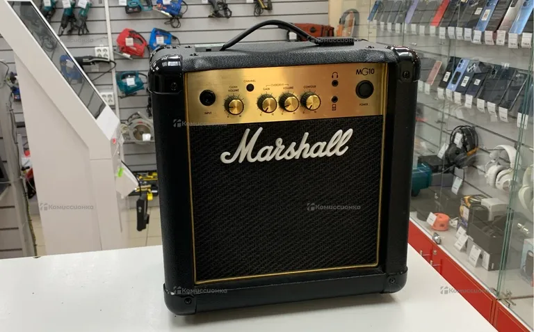 Комбик Marshall MG10
