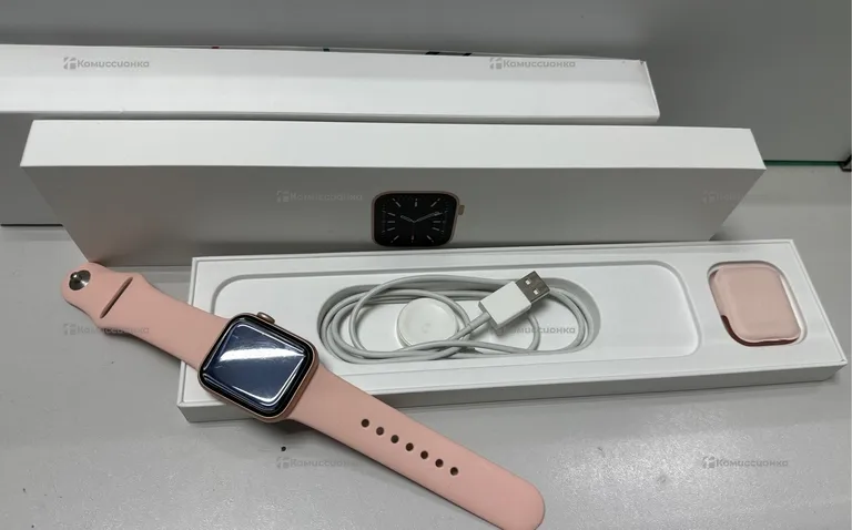 Часы Apple Watch 6 40mm