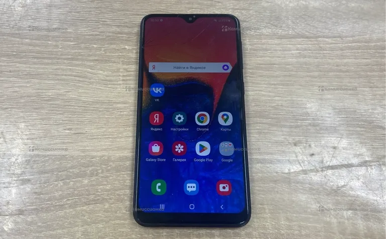 Samsung Galaxy A10 3/32 ГБ