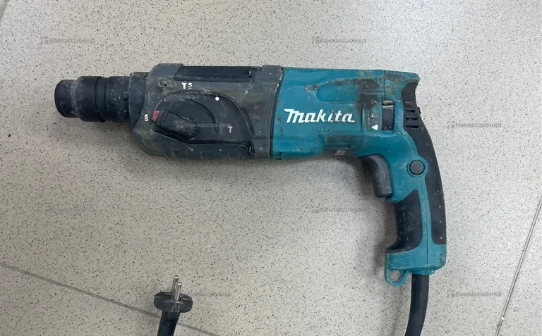 перфаратор makita HR2470