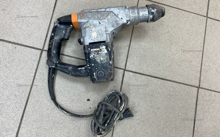 Перфоратор Worx WX333