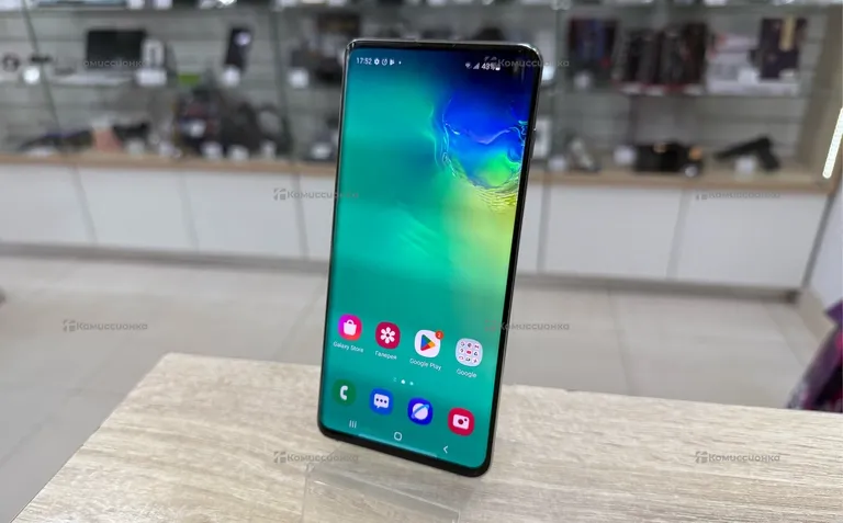 Samsung Galaxy S10 8/128Gb