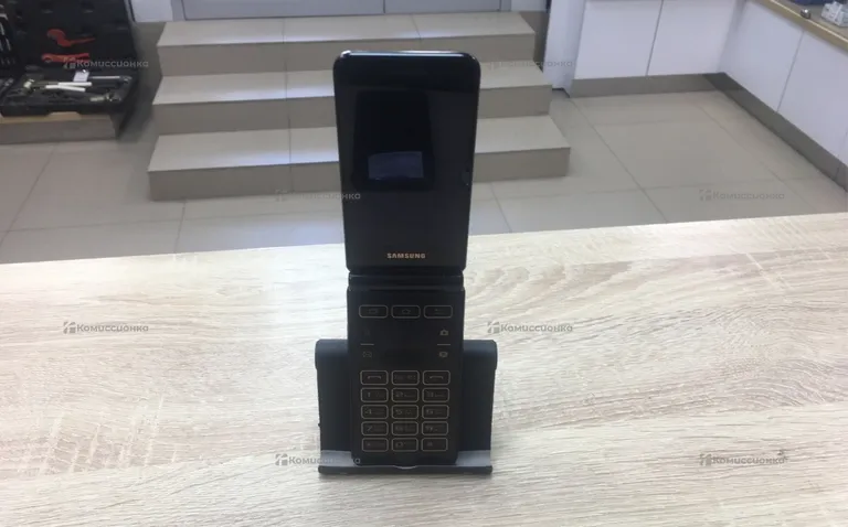 Samsung Galaxy Folder 2 SM-G1650