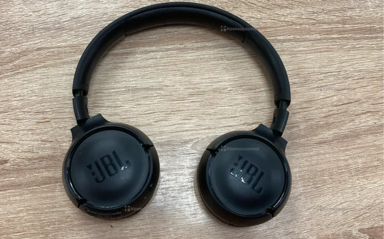 Наушники JBL