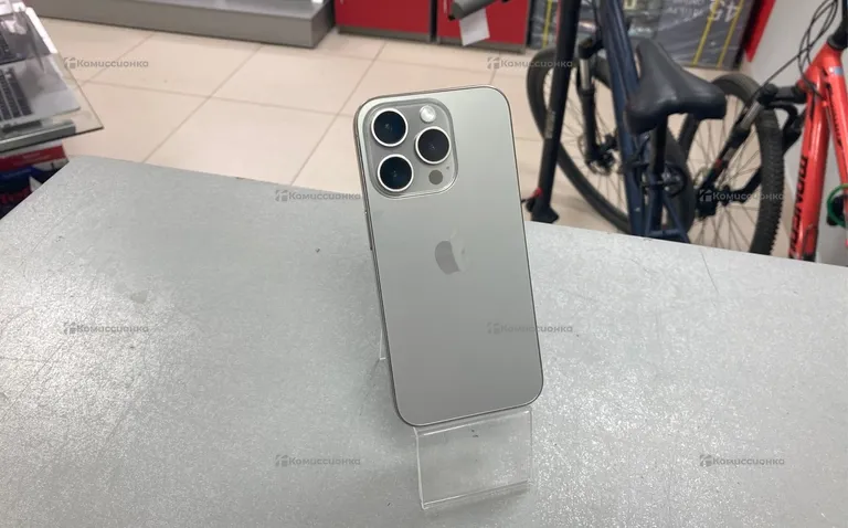 Apple iPhone 15 Pro 256 ГБ