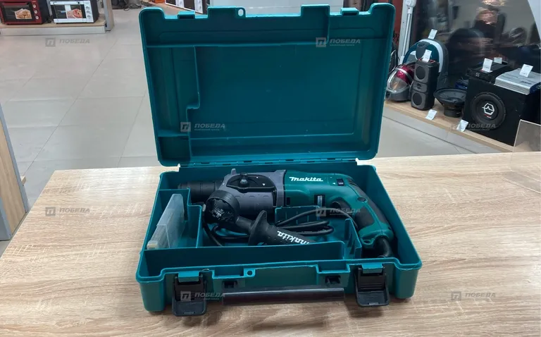 Перфоратор Makita HR 2470