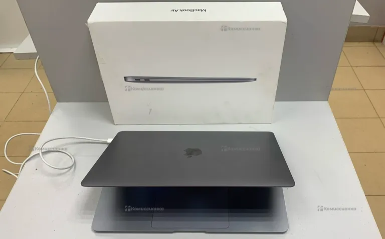 Ноутбук MacBook Air M1 8/256 ГБ