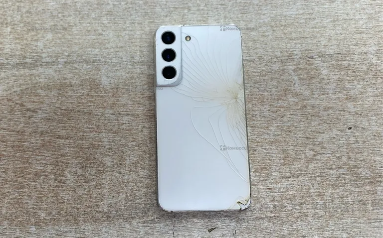 Samsung Galaxy S22 8/256 ГБ