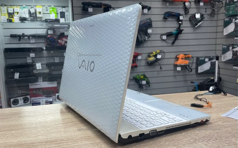 Ноутбук  HP250G3