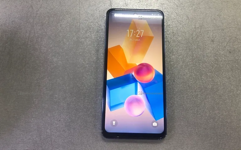 Infinix hot 40i 8/256gb