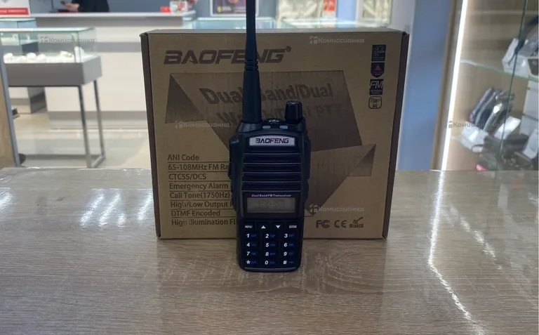 Рация  baofeng uv-82