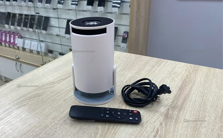 Проектор  HY300 pro