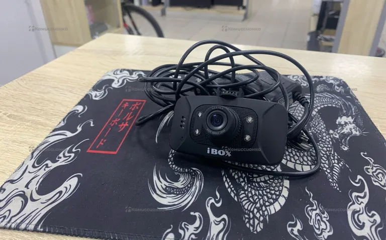 Видеорегистратор  ibox