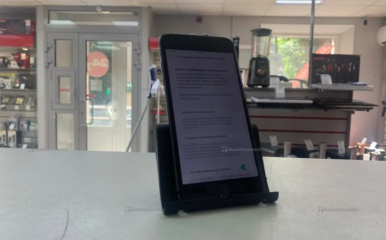 Apple Apple 8 plus 64