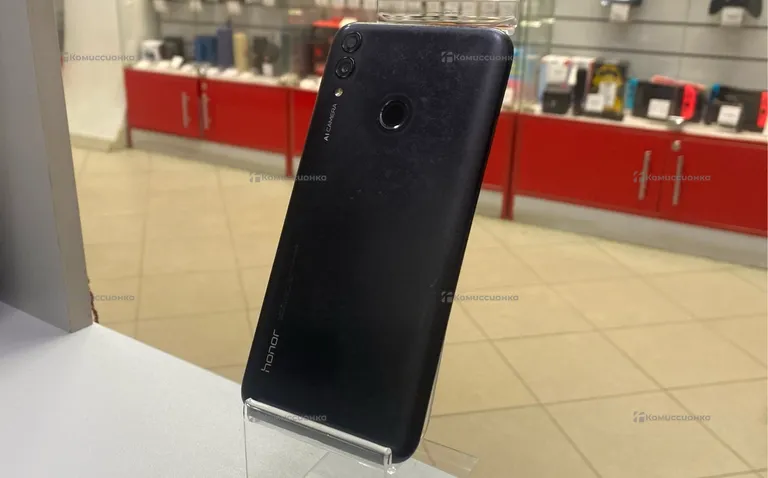 Honor 8c 3/32gb