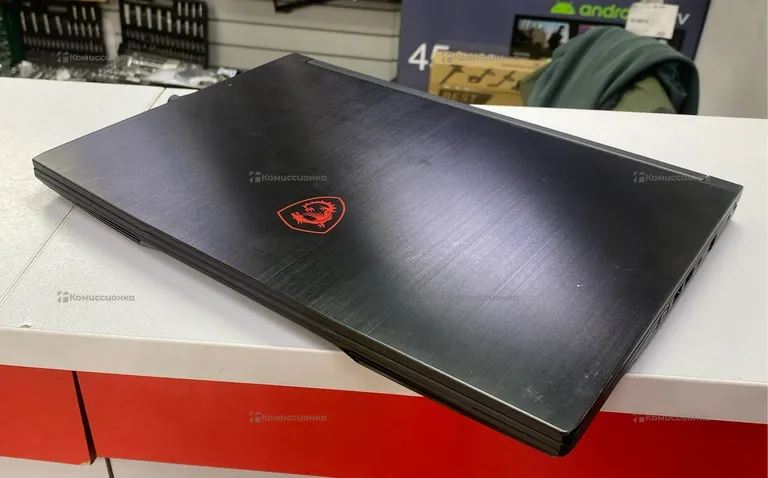 Ноутбук  Msi thin RTX3050