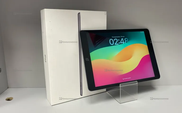 Планшет Apple iPad 8th Gen 32ГБ