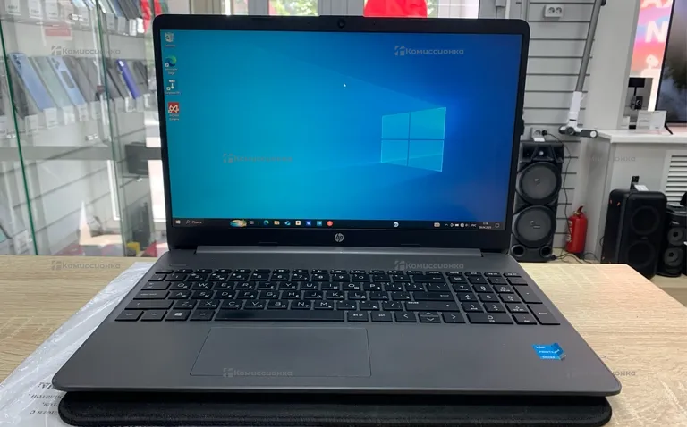 Ноутбук  HP Laptop 15s-fq3xxx